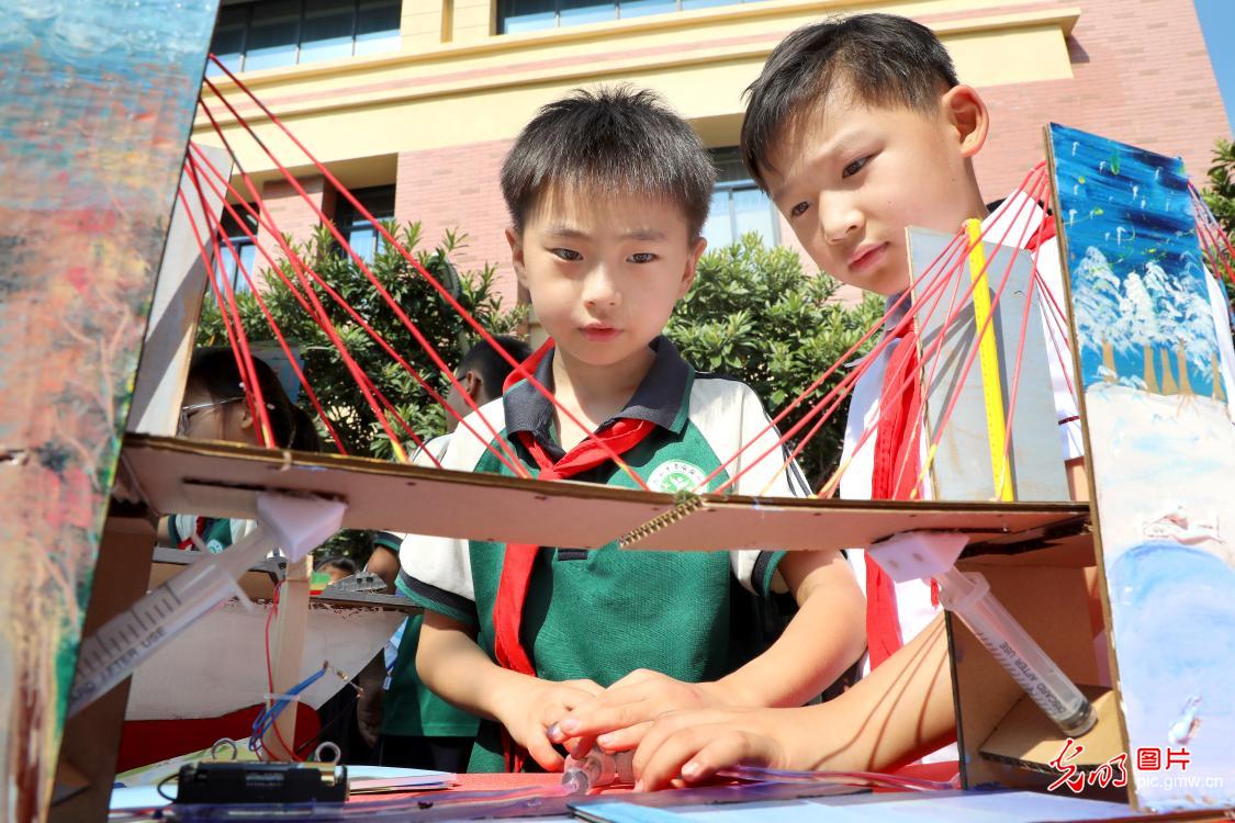 多彩活动点亮“全国科普月”