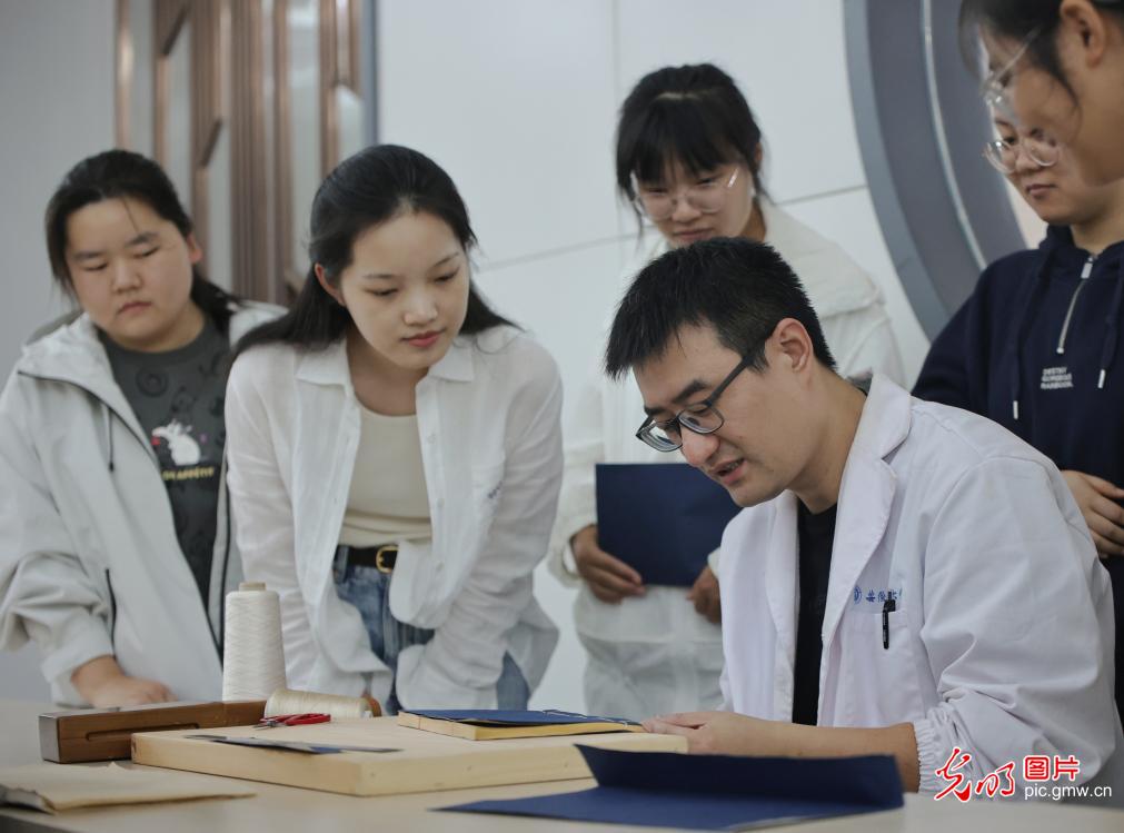 古籍保护课程进校园 古籍保护课程进校园