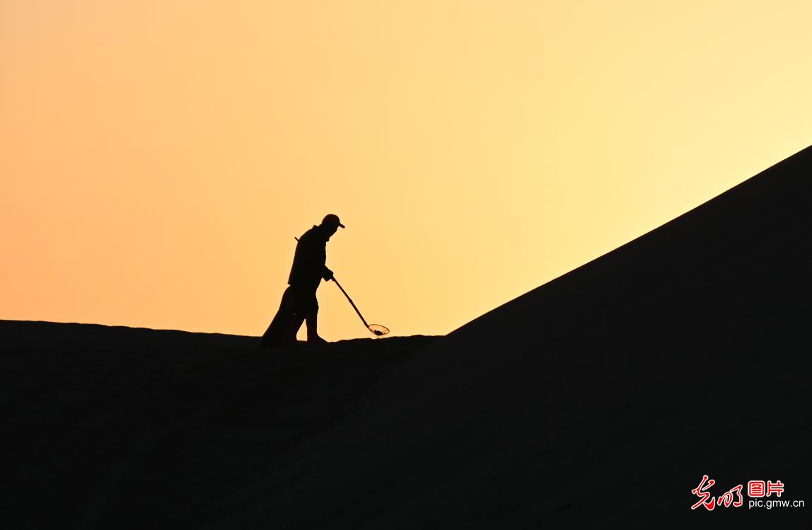 国庆不打烊，一线劳动者用坚守诠释责任与担当