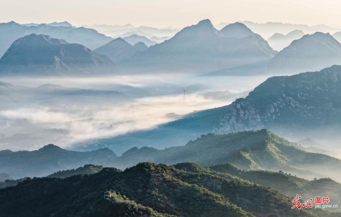 山川秀美 长城如画
