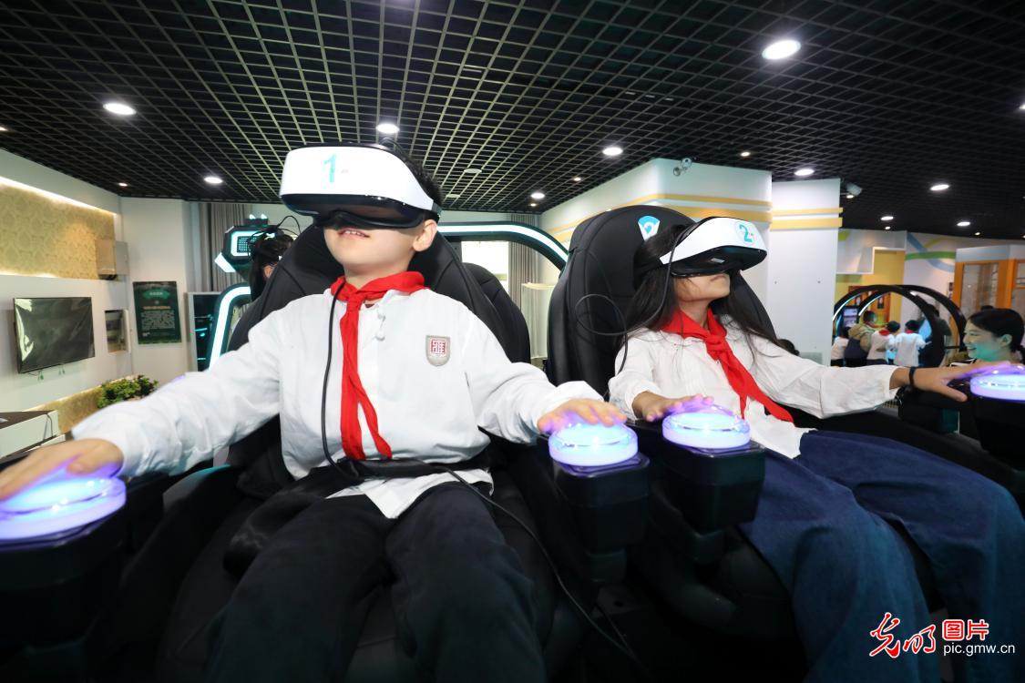 科技之光点亮假日