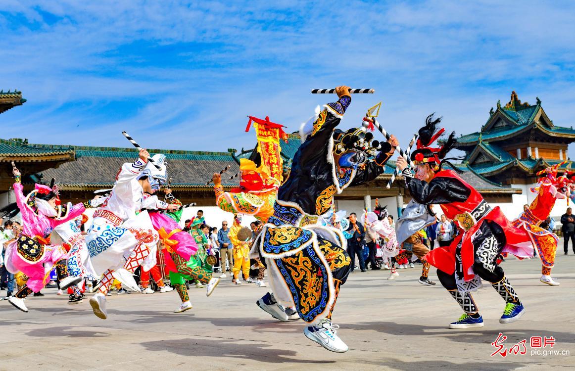 “花式”迎中秋 各地民俗盛景绘就团圆画卷