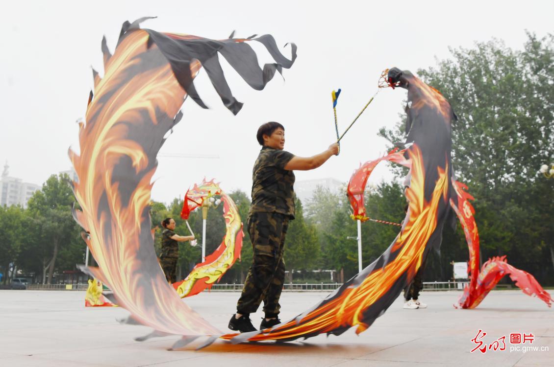 “花式”迎中秋 各地民俗盛景绘就团圆画卷