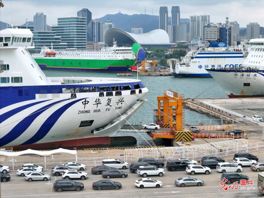 假期最后一天：全国返程客流持续高位运行