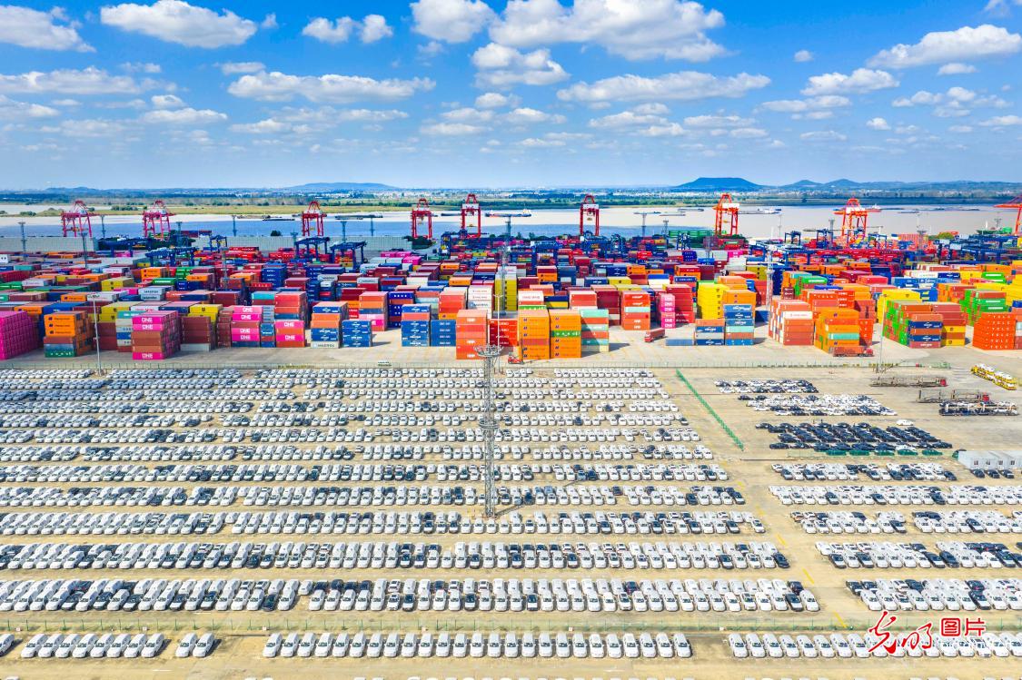 赶制海外订单 备战秋冬市场