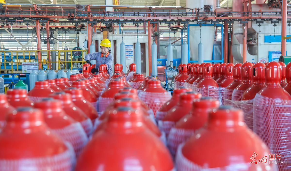 赶制海外订单 备战秋冬市场