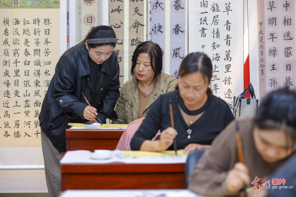 “青年夜校”为年轻人赋能