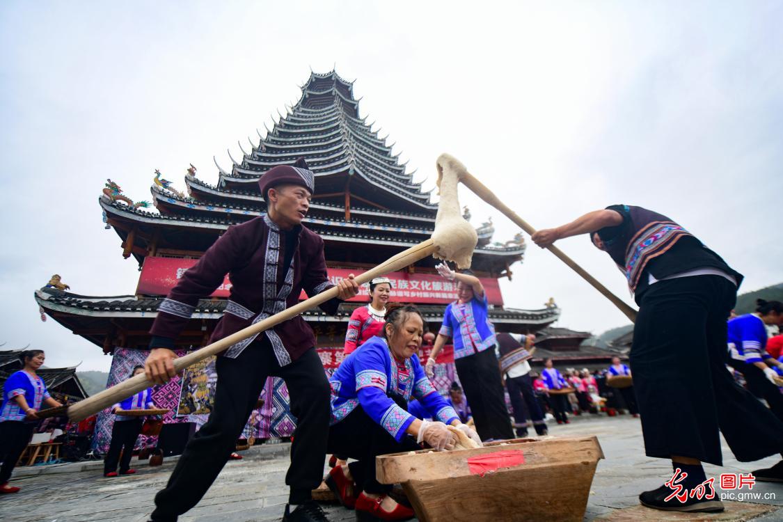 “糯粑节”庆丰收 “糯粑节”庆丰收