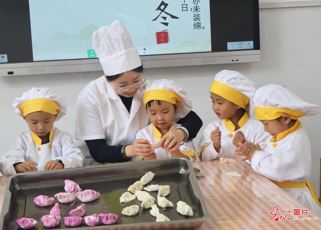 立冬日，校园非遗课“活”起来