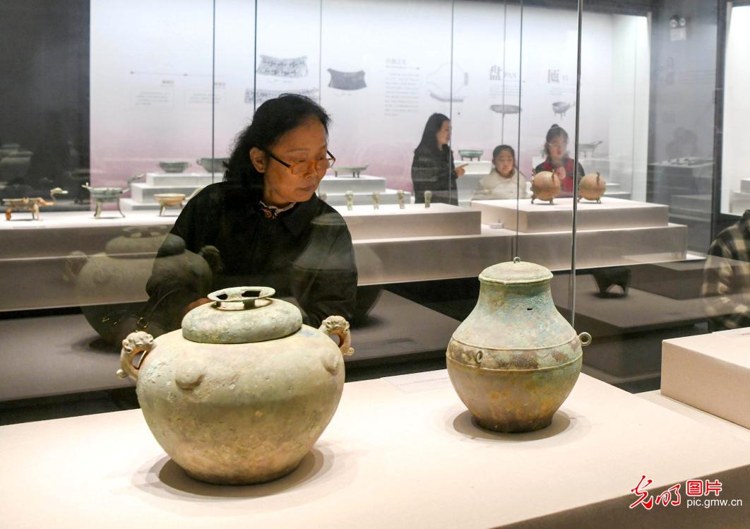 方寸展柜藏青铜文化 方寸展柜藏青铜文化