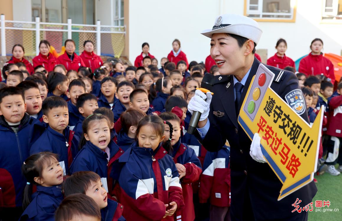 冬季“护苗”讲安全