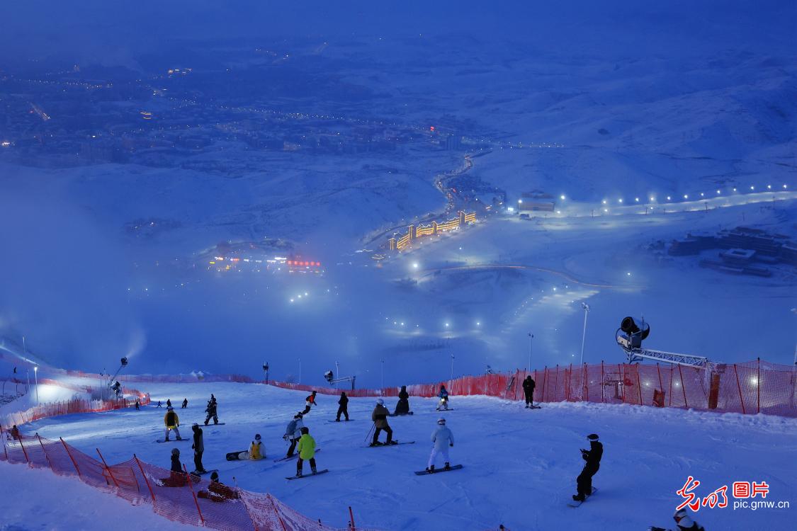 【冰雪暖民生】冰雪初登场 冬日欢乐已上线 【冰雪暖民生】冰雪初登场 冬日欢乐已上线