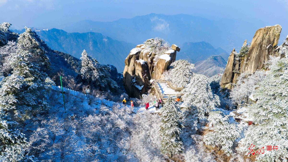 【冰雪暖民生】冰天藏盛景 雪地焕生机 【冰雪暖民生】冰天藏盛景 雪地焕生机