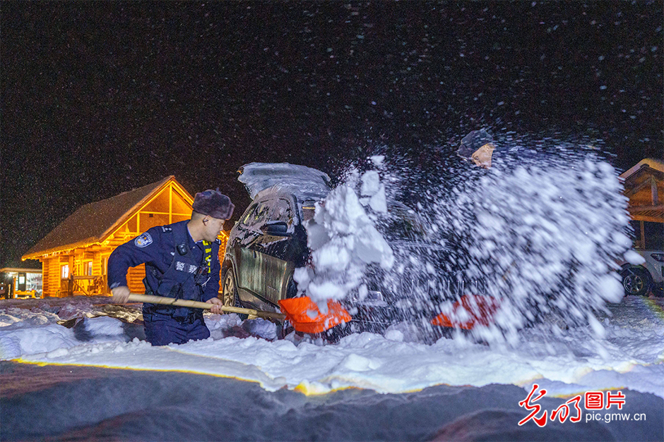 AI动画|五件暖心事 定格温情时 AI动画|五件暖心事 定格温情时