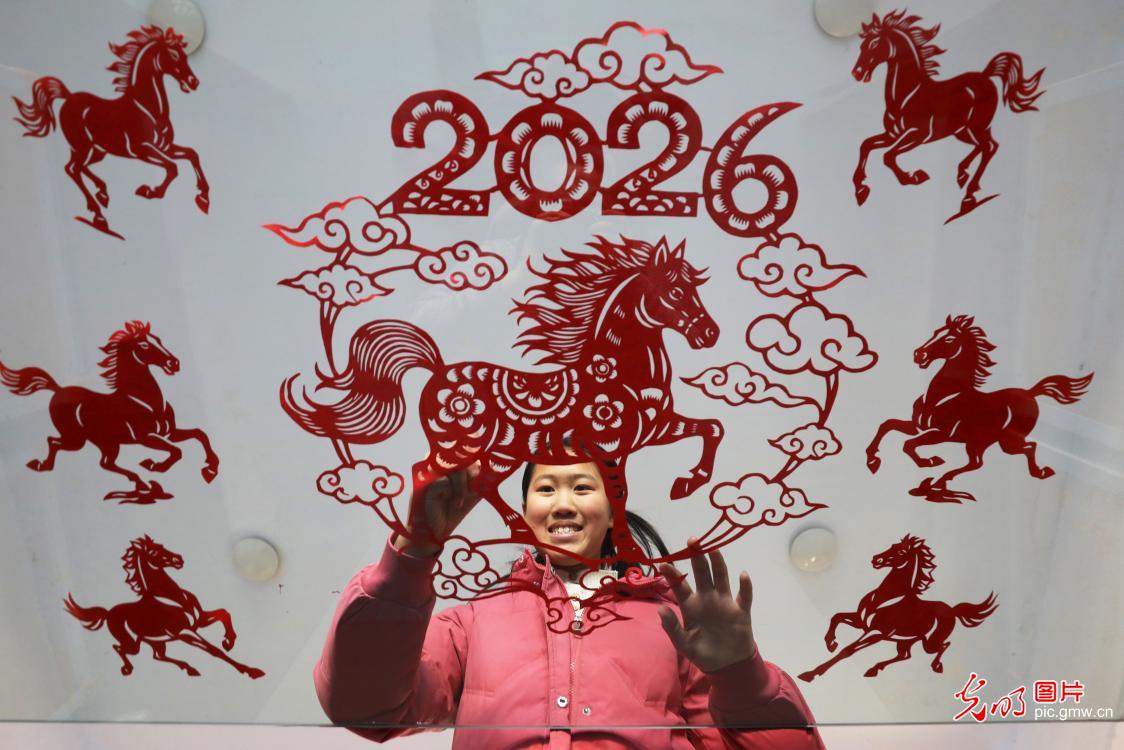 欢声笑语迎新年 氛围感直接拉满 欢声笑语迎新年 氛围感直接拉满
