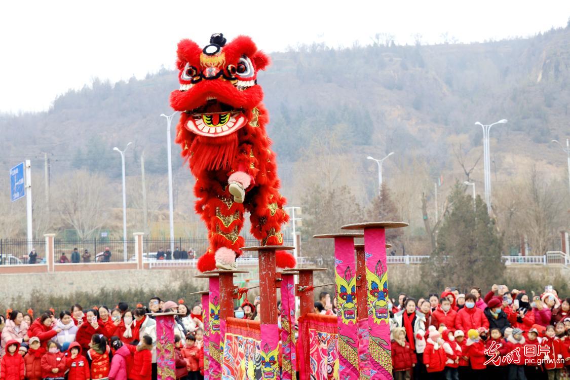 欢声笑语迎新年 氛围感直接拉满 欢声笑语迎新年 氛围感直接拉满
