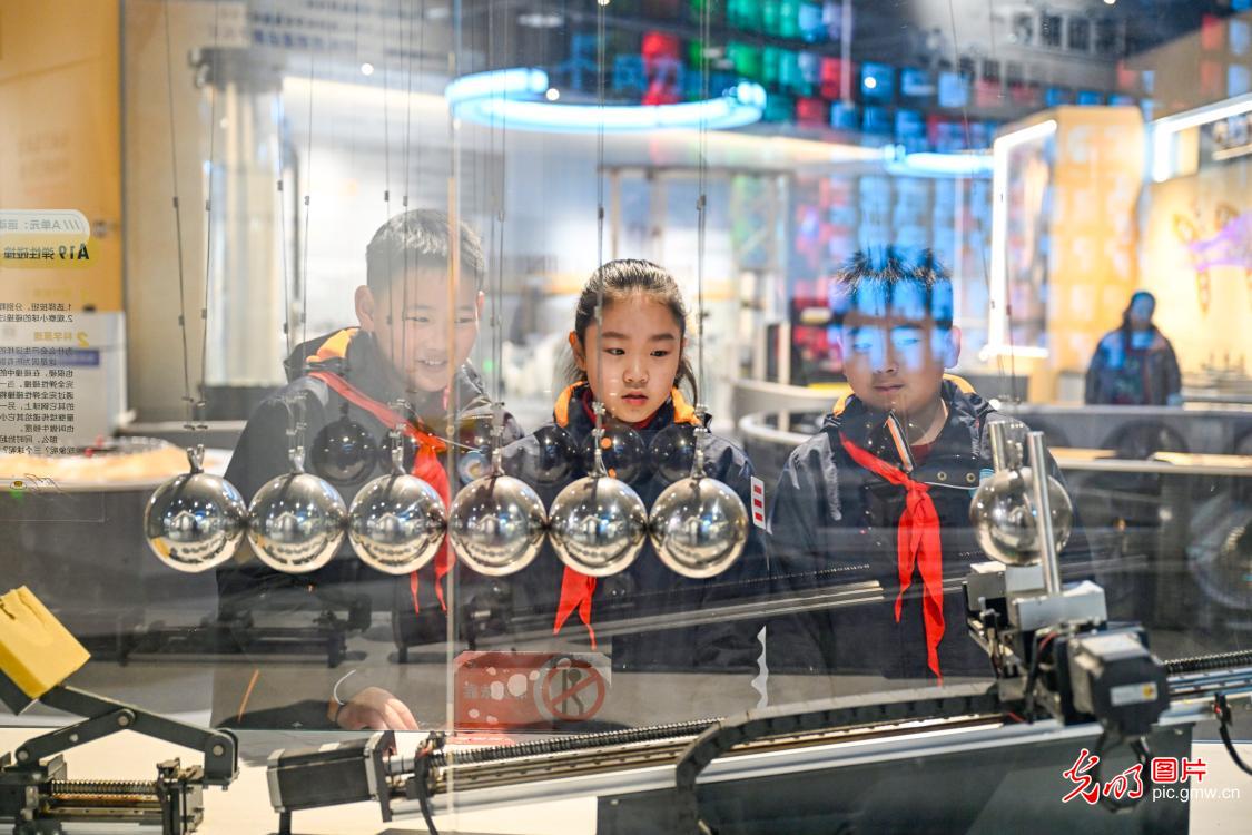 科普点亮寒假时光