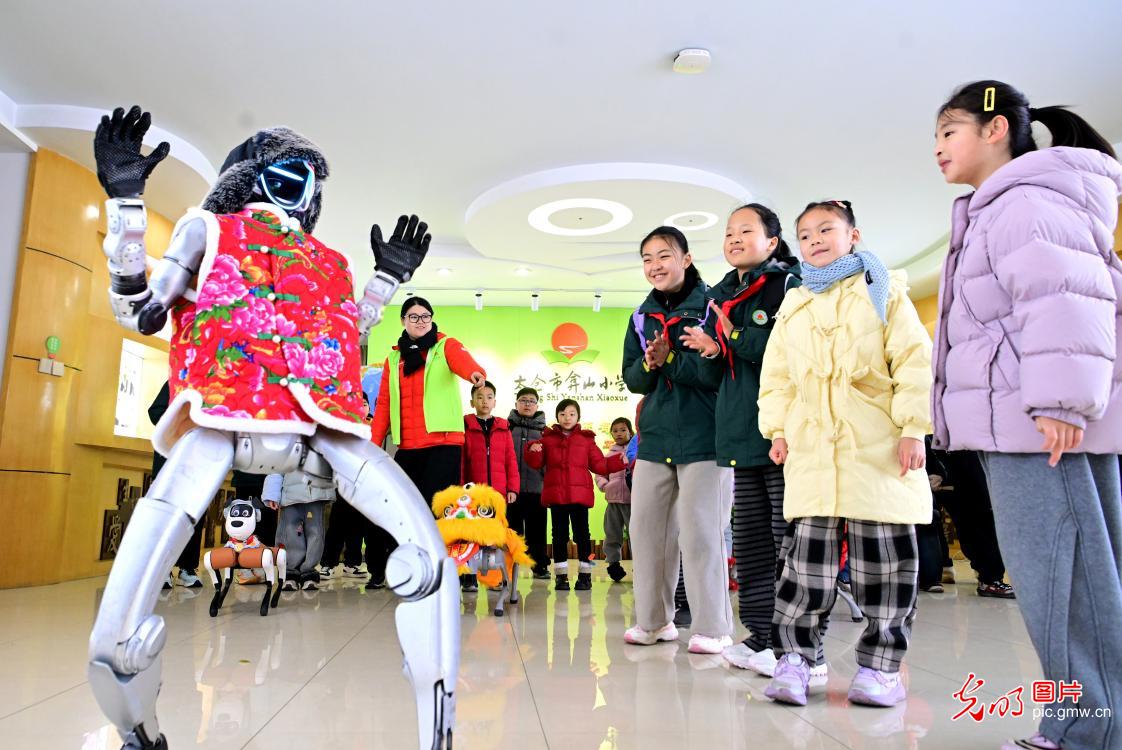 寒假科普正当时 少年逐梦向科技