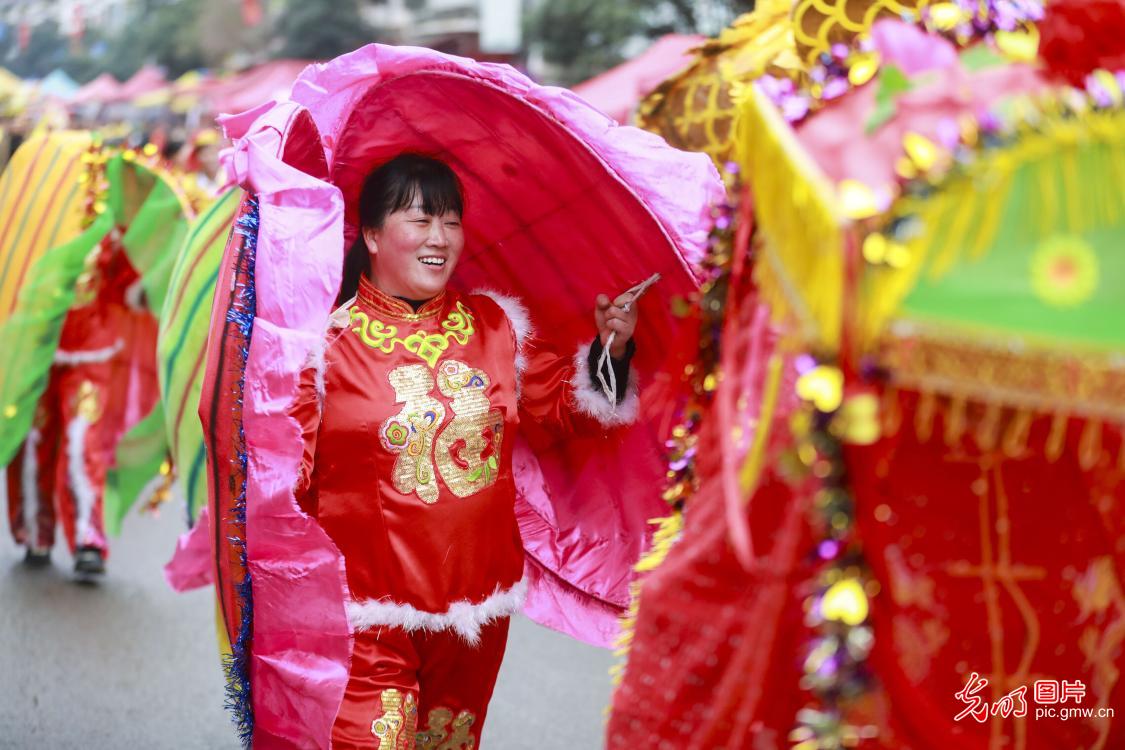 千年技艺焕新彩 民俗展演贺新春 千年技艺焕新彩 民俗展演贺新春