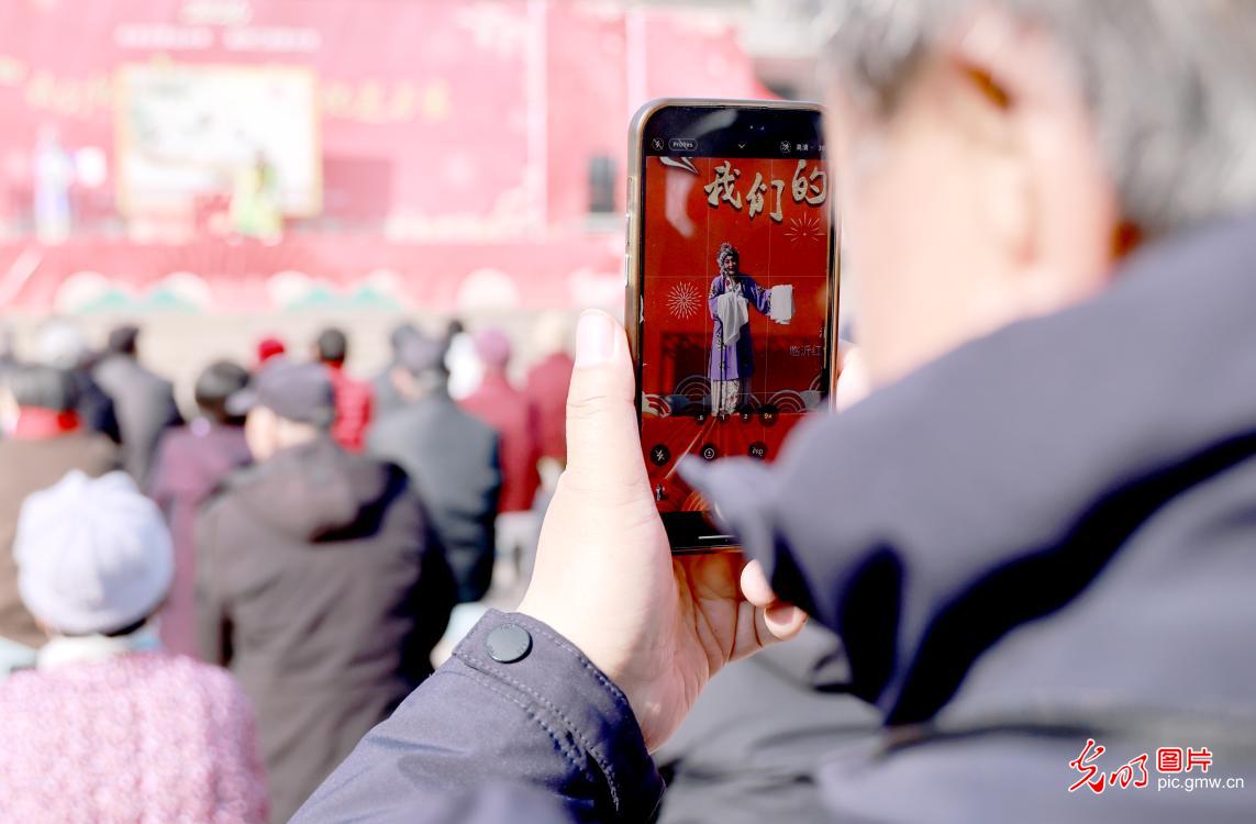 锣鼓一响 戏曲开唱 年味直接拉满 锣鼓一响 戏曲开唱 年味直接拉满