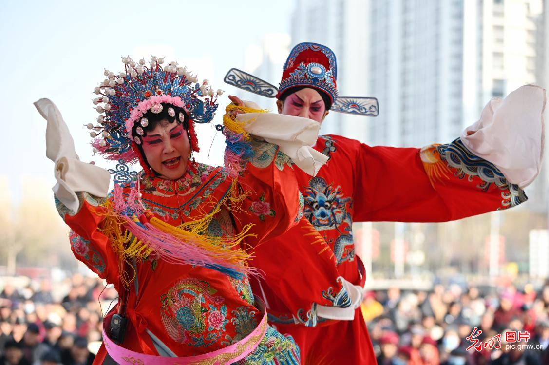 锣鼓一响 戏曲开唱 年味直接拉满 锣鼓一响 戏曲开唱 年味直接拉满