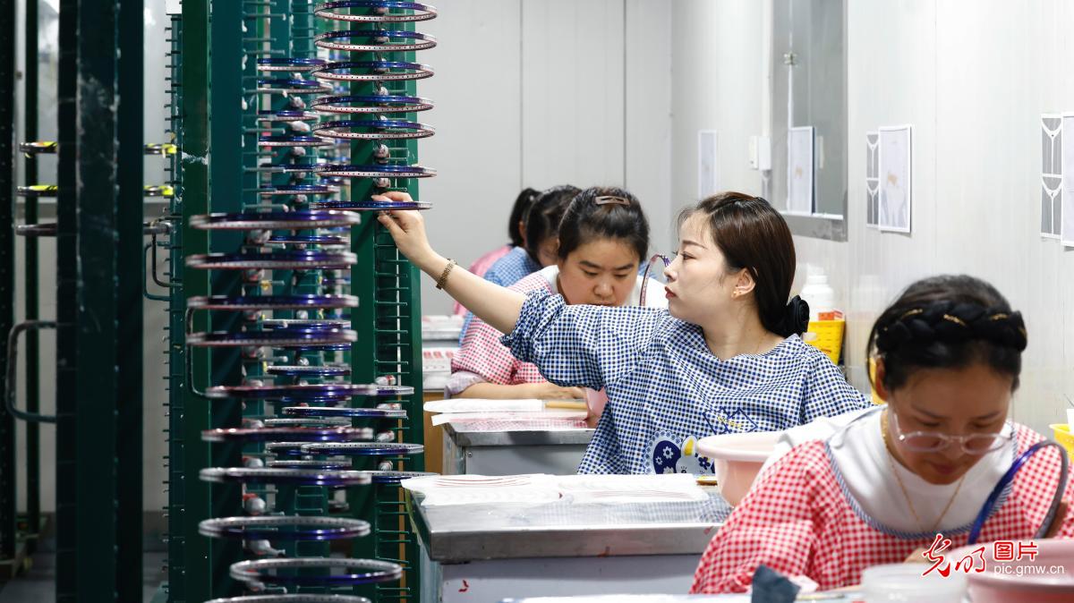 赶订单 助增收