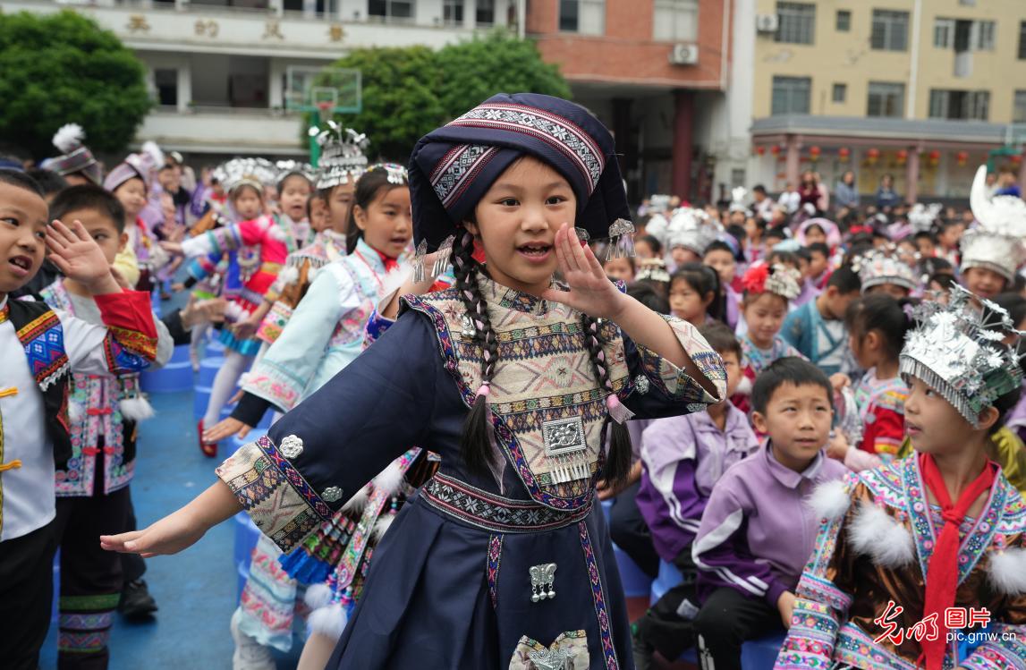 多彩民俗喜迎“三月三”