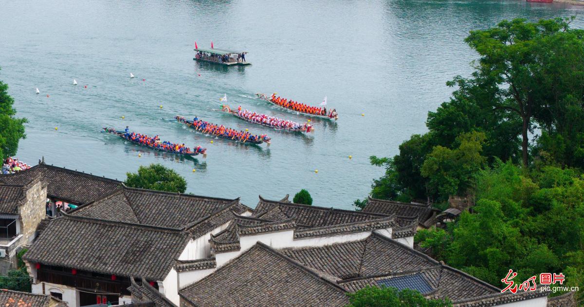 多彩活动迎端午 传统民俗焕发新机