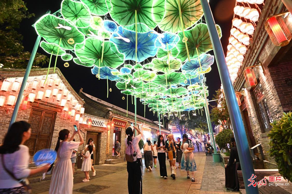 缤纷夏夜释放消费活力