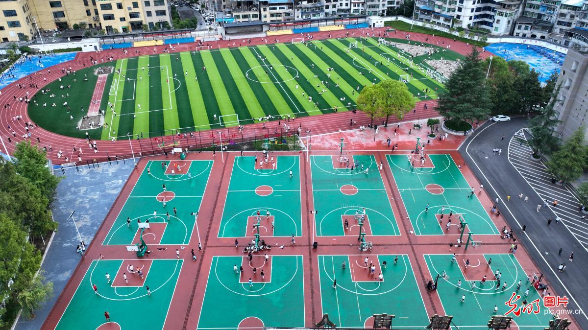 夏日健身 “凉”点纷呈 夏日健身 “凉”点纷呈