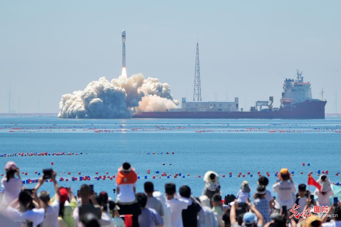 我国成功发射东方慧眼高光谱01、02星