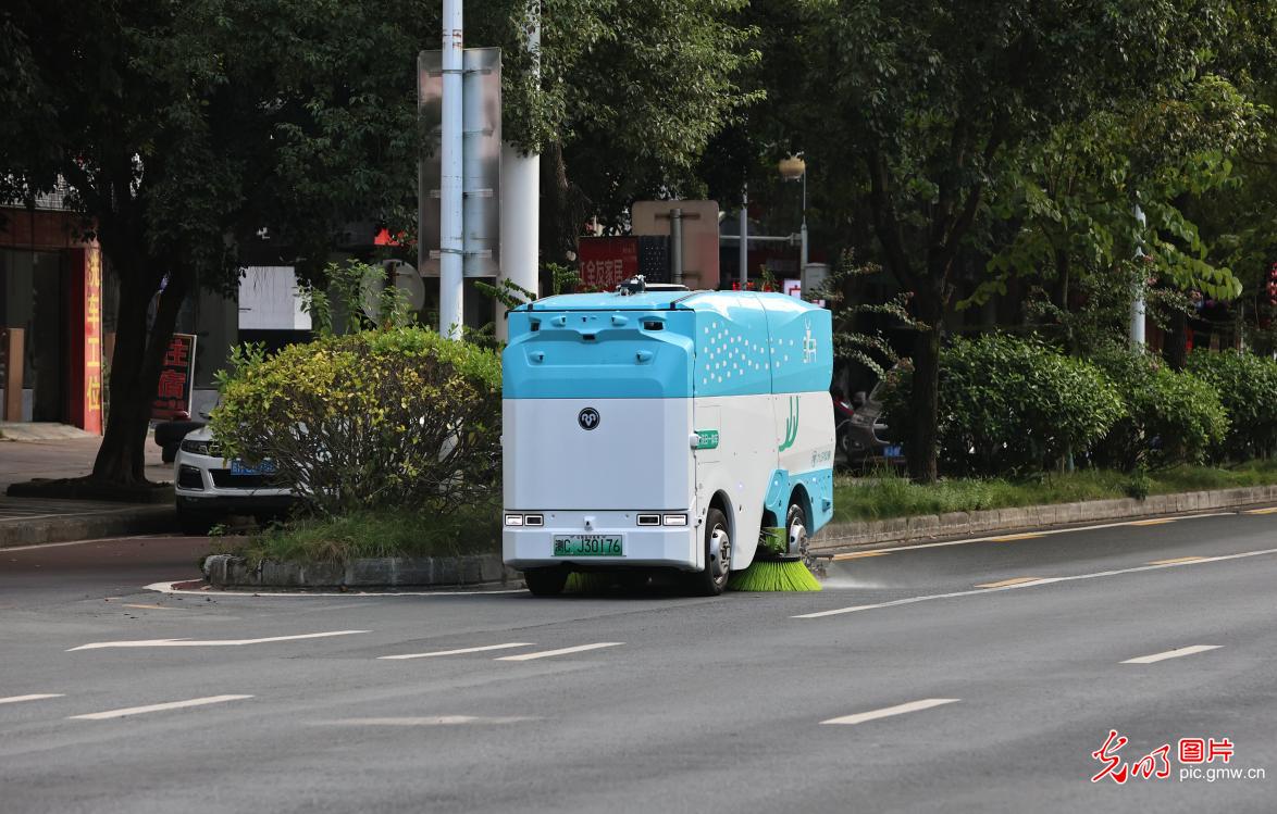 智慧环卫上岗 精治赋能城市 智慧环卫上岗 精治赋能城市