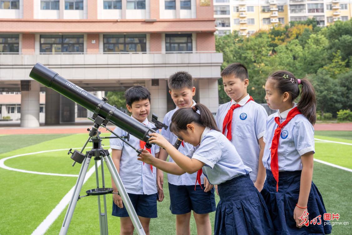 童心触摸科技 实践启迪新知